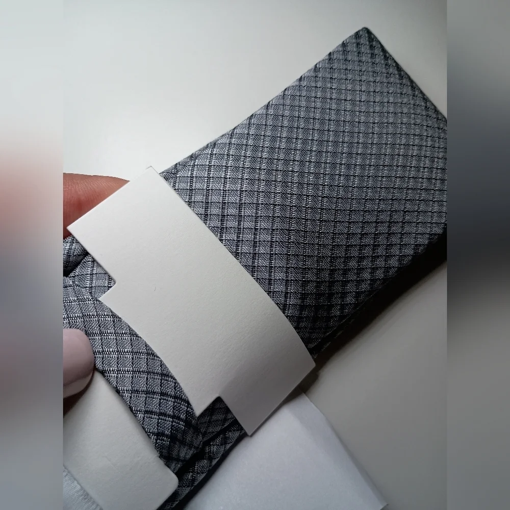 Calvin Klein Men’s Gray Silk Blend Tie NWT Designer Office Business Wedding